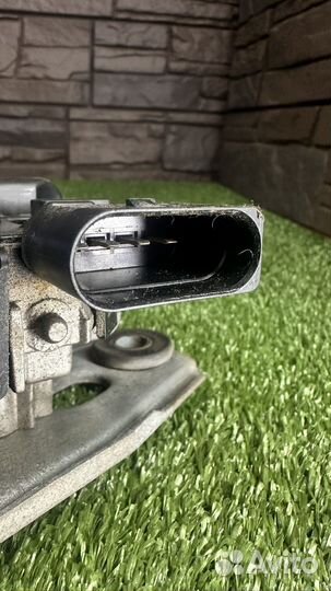 Моторчик стеклоочистителя Opel Astra H 0390241553