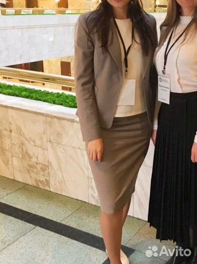 Костюм женский