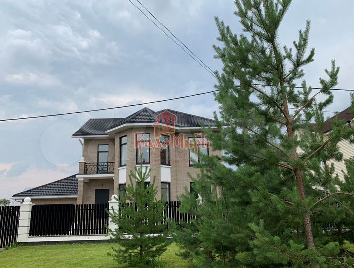 Дом 214,2 м² на участке 12 сот.