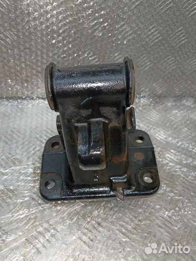 Кронштейн кабины Renault