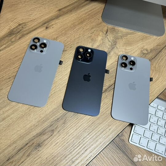 Задняя крышка iPhone 15 Pro Max