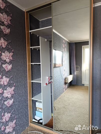 Шкаф купе с зеркалом бу