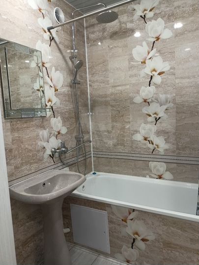 1-к. квартира, 52 м², 8/17 эт.