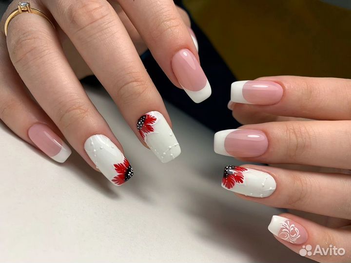 Маникюр и педикюр