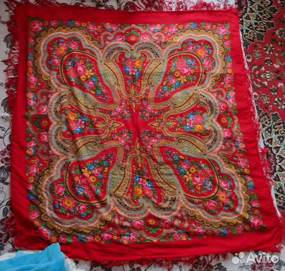 Павловопосадский платок Любава