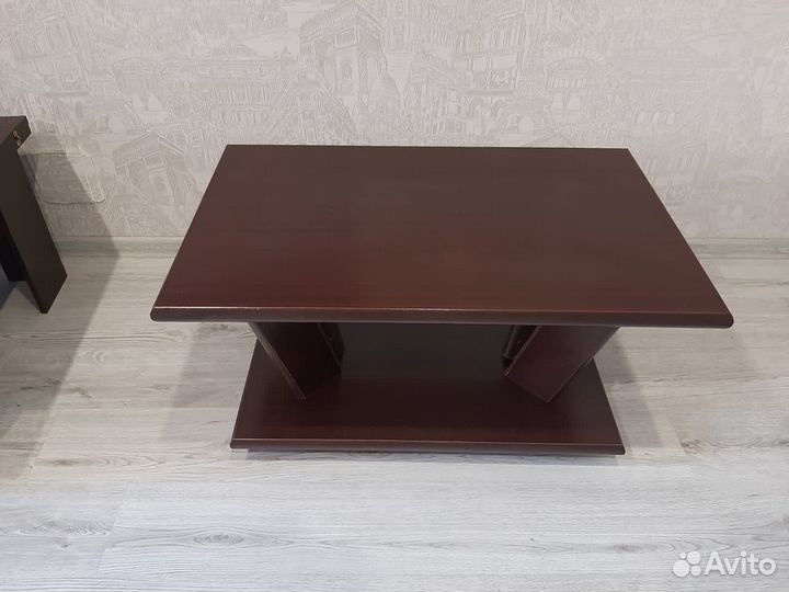 Стол