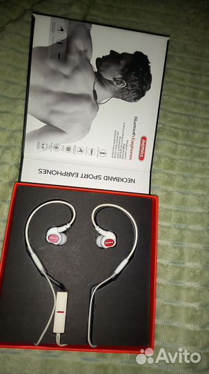Bluetooth гарнитура