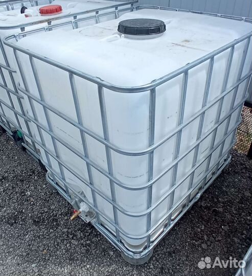 Еврокуб бу под полив с переходником под шланг