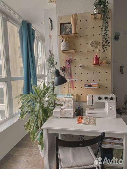 Стенд с колышками