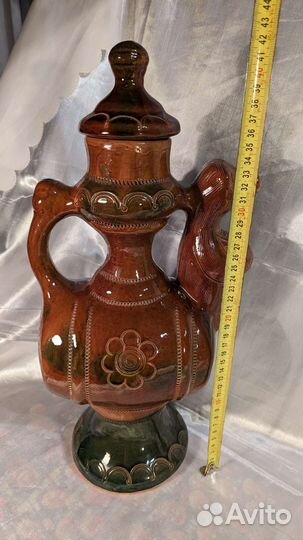 Большой глиняный кувшин для вина, кваса или пива