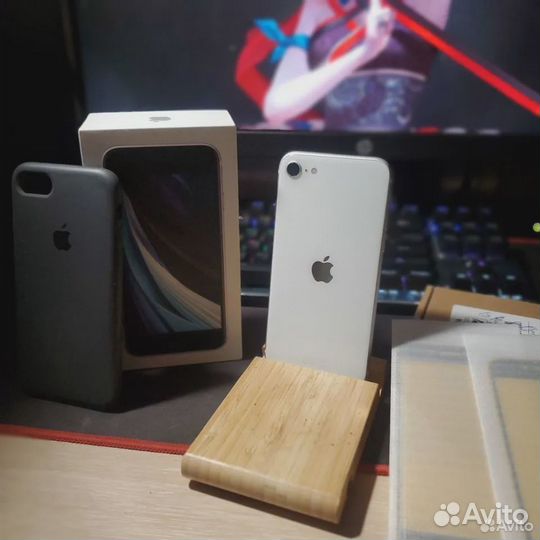 iPhone SE (2020), 64 ГБ