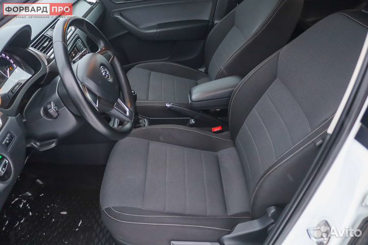 Skoda Rapid 1.6 МТ, 2015, 67 801 км