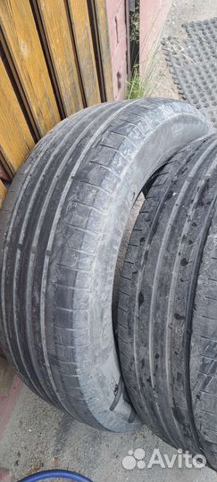 Continental ContiPremiumContact 5 235/65 R17
