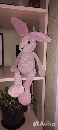 Кролик вязаный из плюша