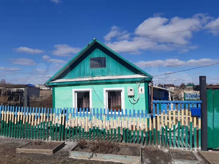 Дом 36,7 м² на участке 16 сот.