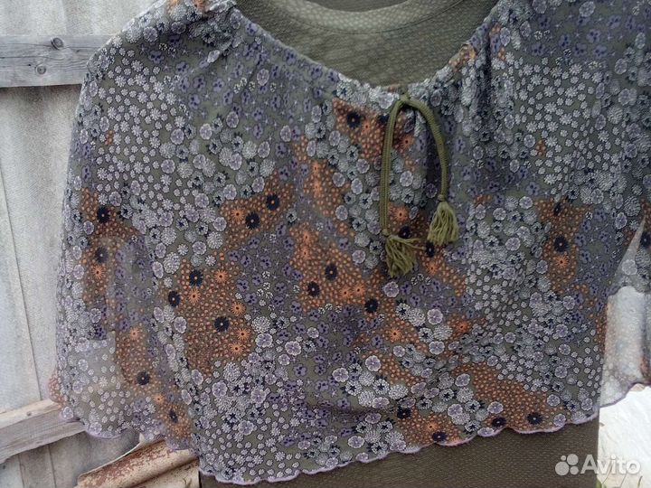 Женский брючный костюм