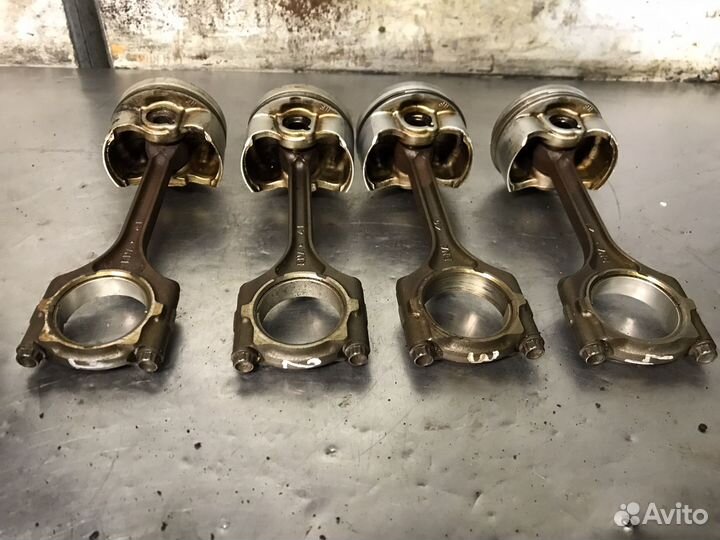 Поршень+шатун R18A2 Honda 1.8 civic 8