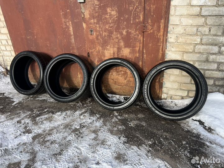 Dunlop SP Sport Maxx GT 285/35 R21 и 325/30 R21