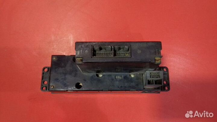 Блок управления климат-контролем Isuzu Mu UCS69GW