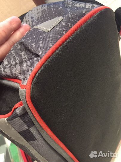 Ранец для мальчика плюс пенал плюс рубашка белая в