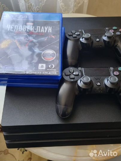 Sony playstation 4 PS4 pro 1tb