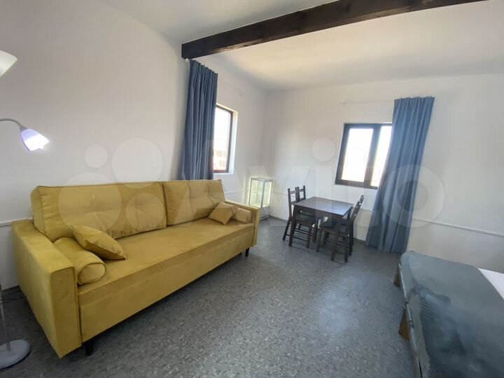 Комната 38 м², 2/2 эт.