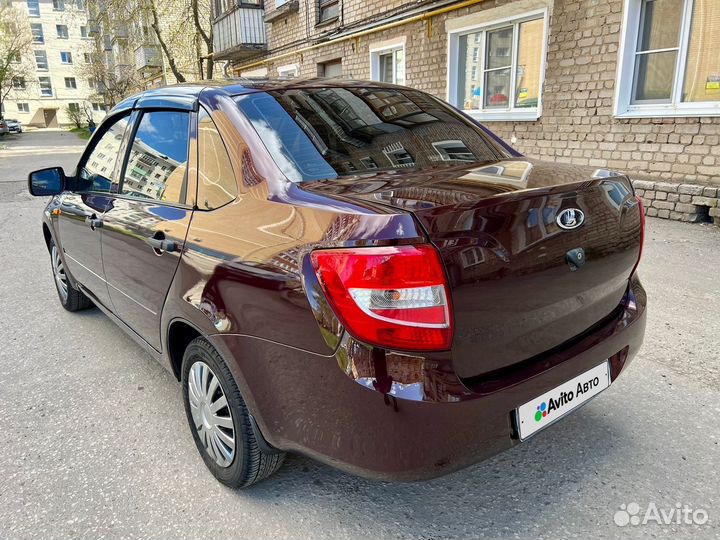 LADA Granta 1.6 МТ, 2013, 112 000 км