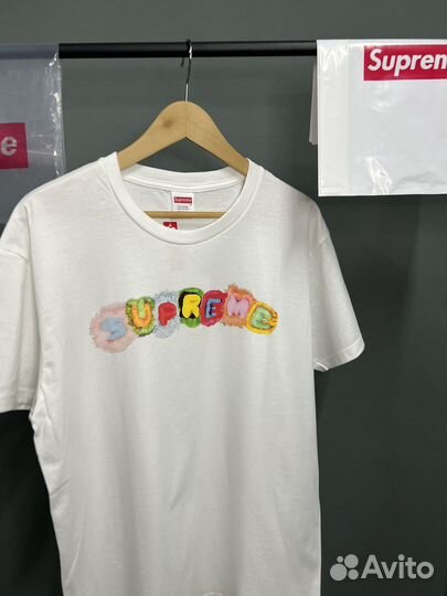 Футболка Supreme Pillows week 7 пушистик