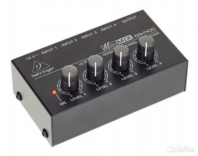 Микшерный пульт Behringer MX400