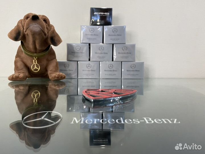 Шильдик Maybach на стойку Мерседес Бенц