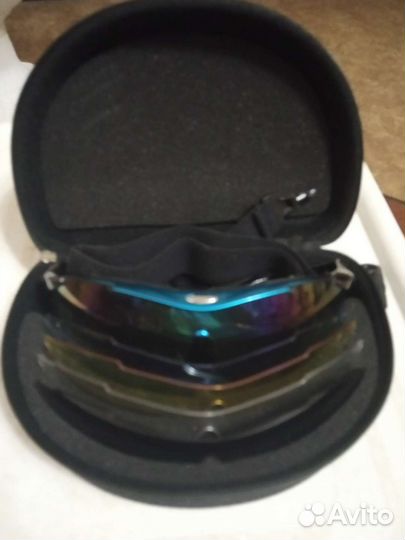 Солнцезащитные очки мужские