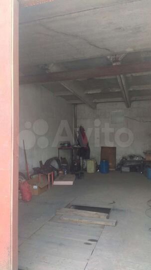 Гараж, > 30 м²