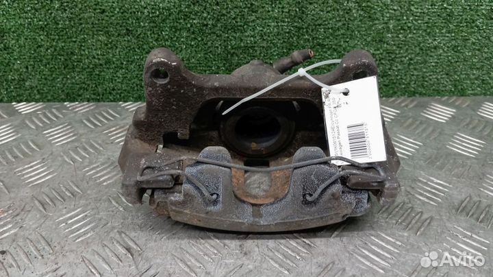 Суппорт Volkswagen Passat Правый Передний