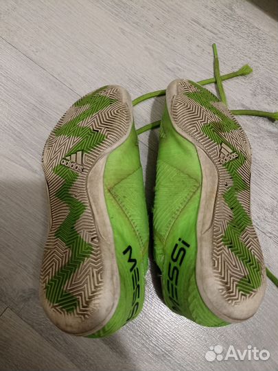Футбольные бутсы adidas Messi