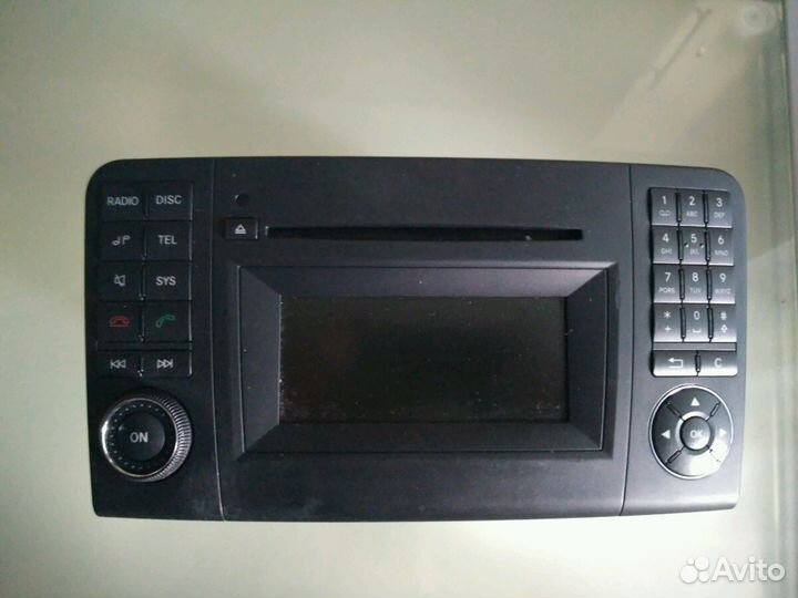 Головное аудиоустройство comand