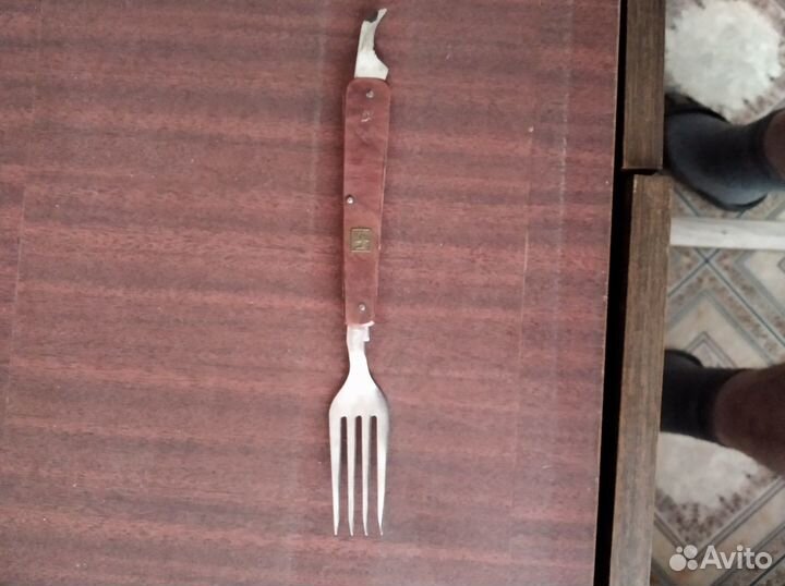 Вилка с открывалкой