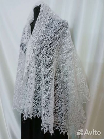 Палантин пуховый