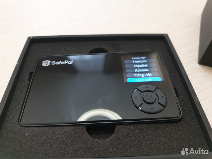 Криптокошелек SafePal S1
