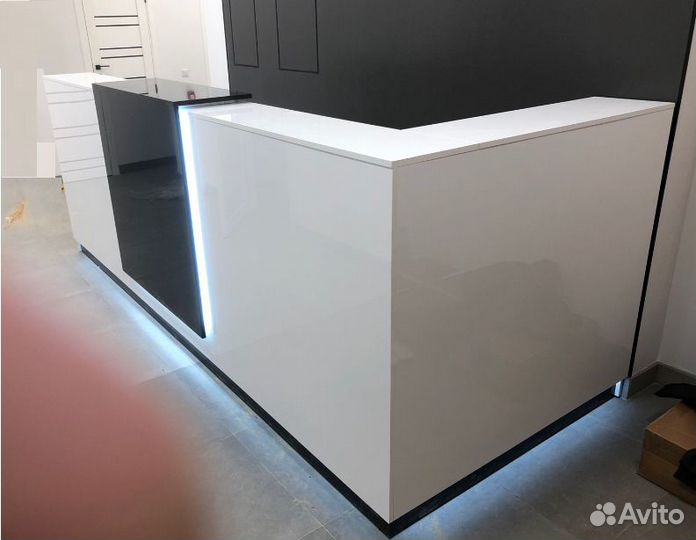 Стойка ресепшн для стоматологии