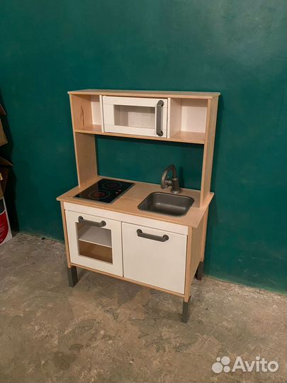 Продам детскую кухню IKEA