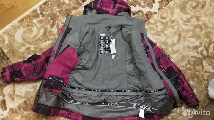 Новая сноубордическая куртка Oxbow