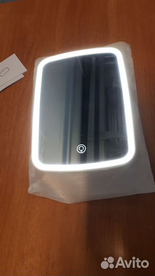 Зеркало настольное с подсветкой