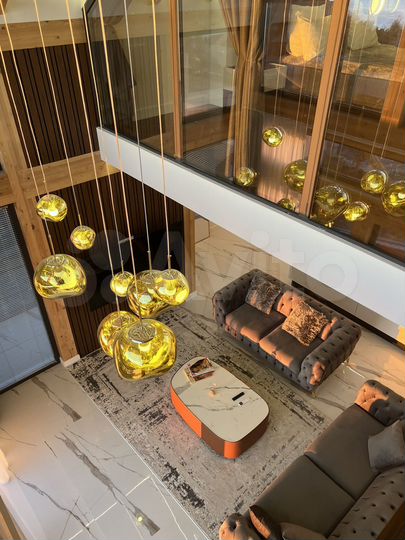 Дом 285 м² на участке 8 сот.