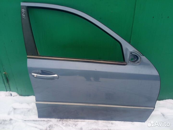 Дверь передняя правая задняя левая Mercedes W211