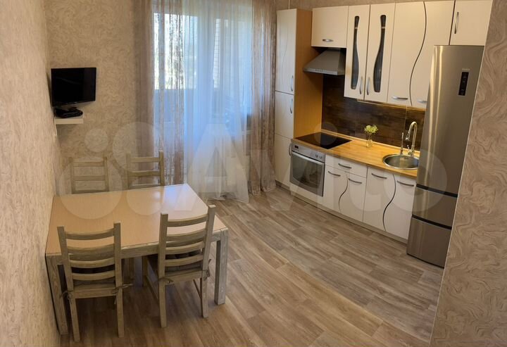 2-к. квартира, 56,7 м², 14/17 эт.