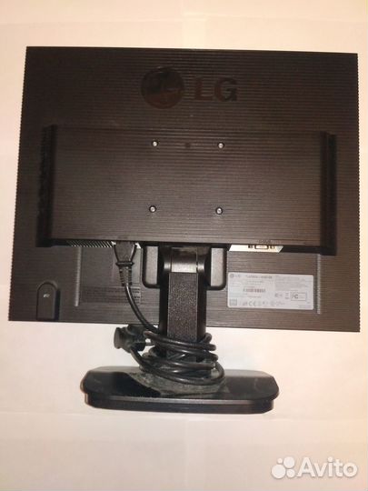 Монитор LG flatron L1918S-SN