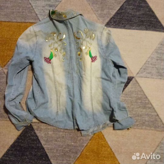 Джинсовая рубашка