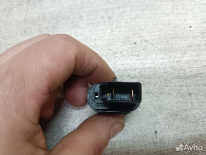 Кнопка обогрева сидения Ford Fiesta Mk5 (2002—2008