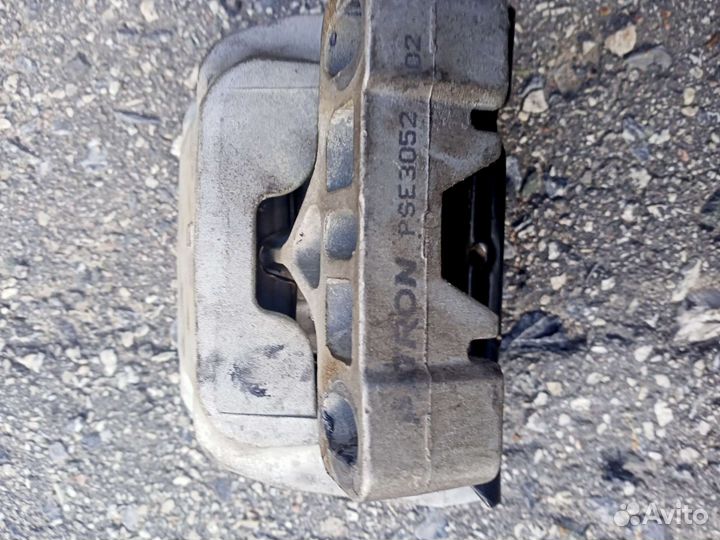 Подушки двигателя правая Volkswagen bora/golf 4