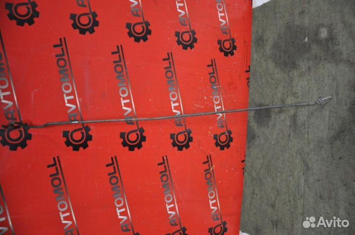 Держатель капота Skoda Felicia 6U1 AEE